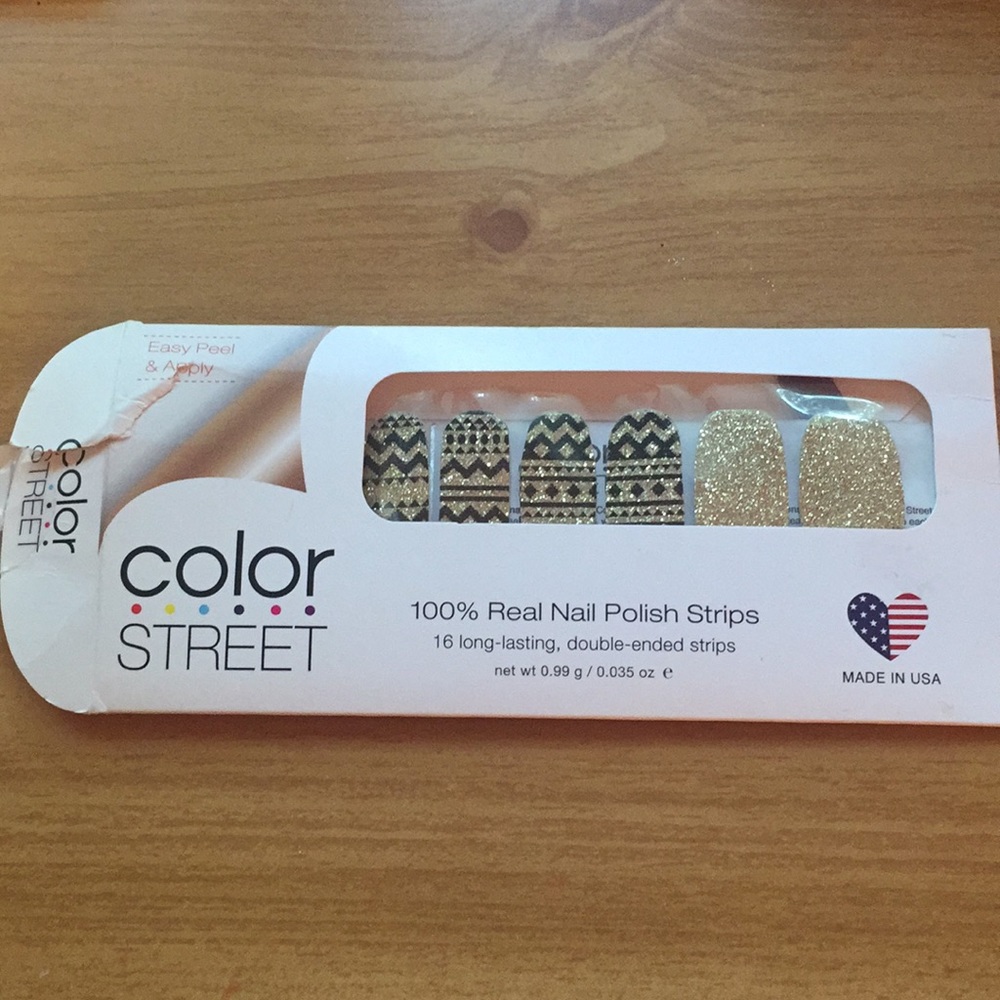 Color Street Glittery Nail Designs